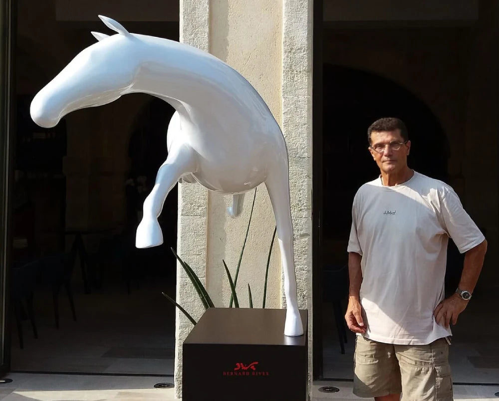 Más de 40 años dando vida al arte a través de la escultura